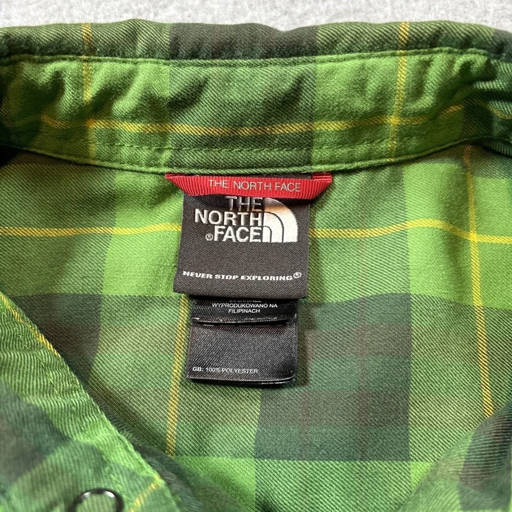 North Face Plaid Snap Button Long Sleeve Button Up Men's S Green 2 Pocket Hiking